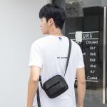 Small Shoulder Bag Enjoy simplicity and elegance with this small shoulder bag designed to fit your fast-paced lifestyle.