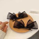 Black mesh hair clip, an artistic touch that complements your elegance