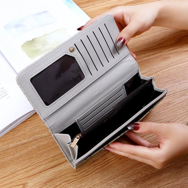 luxurious wallet with a classic design - a symbol of practical elegance