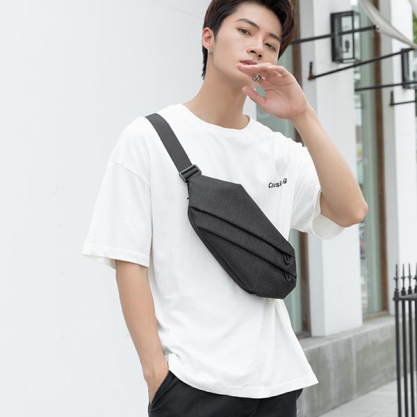 This crossbody bag features an innovative design and a stylish look. Made of durable material in a dark black color