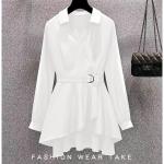Modern shirt with elegant details and a practical touch